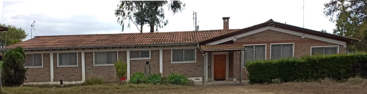 Quito Eco Lodge Airport - B&B Tababela Exterior photo