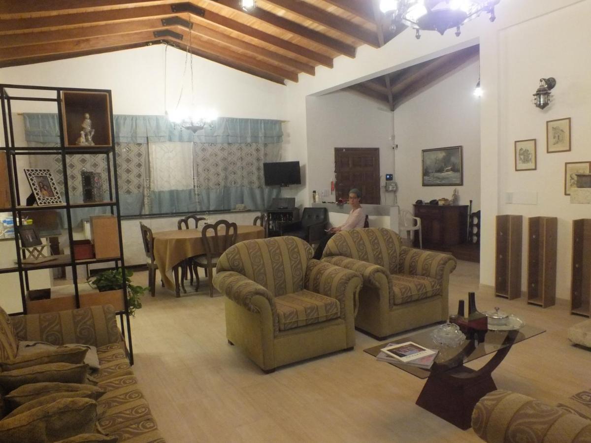 Quito Eco Lodge Airport - B&B Tababela Exterior photo
